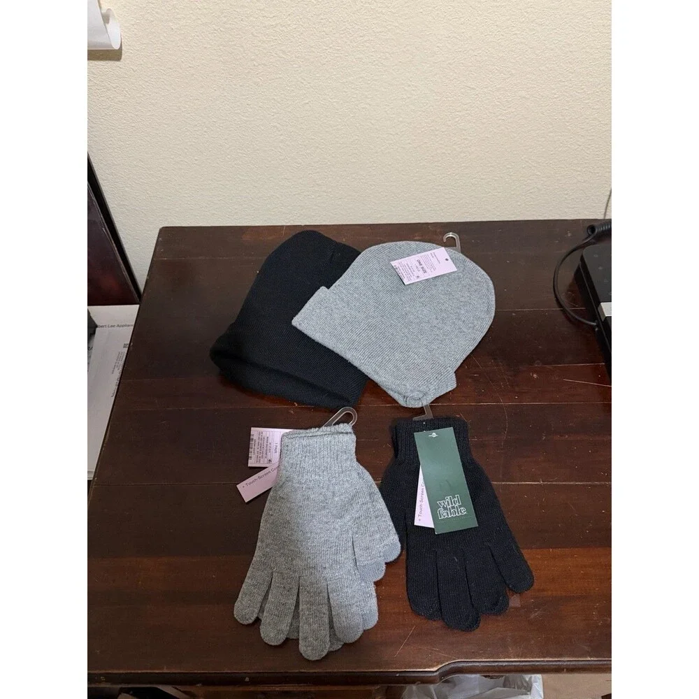 Women’s Wild Fable 2 Beanies & 2 Touch Screen Compatible Gloves NWT Grey & Black